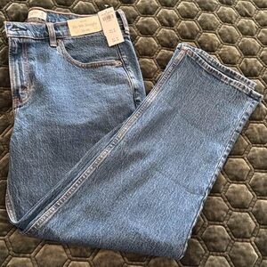 NWT Abercrombie 90’s straight mid rise jeans